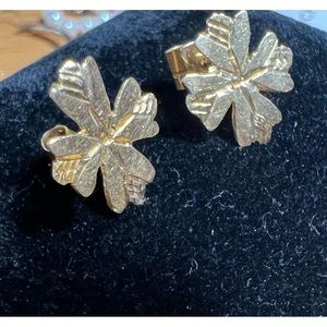 14k gold earrings, I accept offers, I have a lot of jewelry